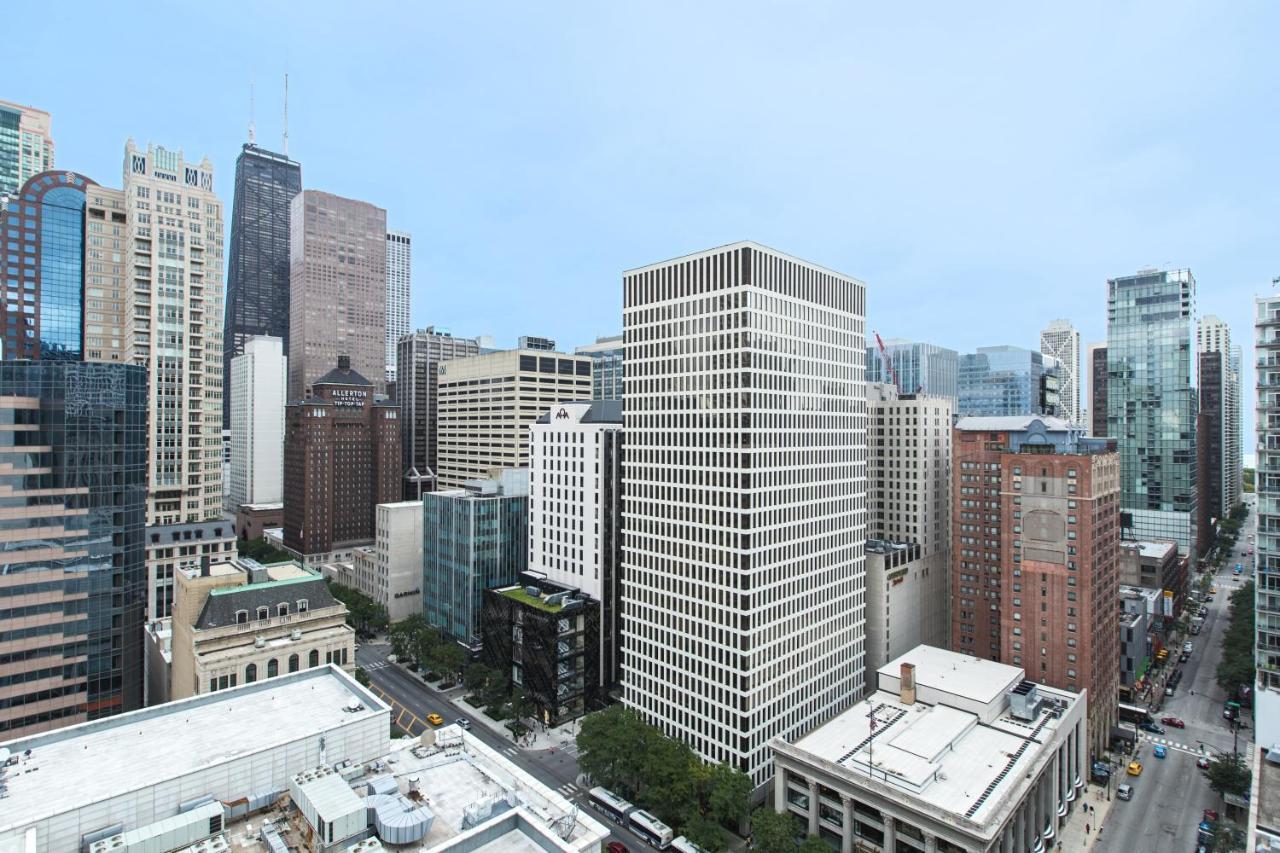Chicago Marriott Downtown Magnificent Mile Hotel Exterior photo
